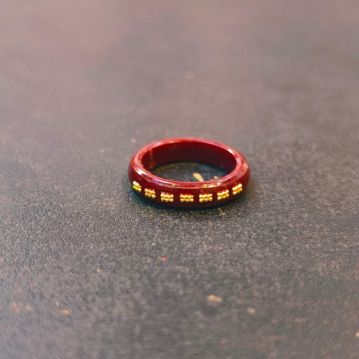 MBBS HALLMARK 18KT GOLD POLA RING 1 PIECE FOR GIFT PURPOSE APPROX WGT: 0.100 GM (GET ANY DESIGN AS PER STOCK GOLD RING)