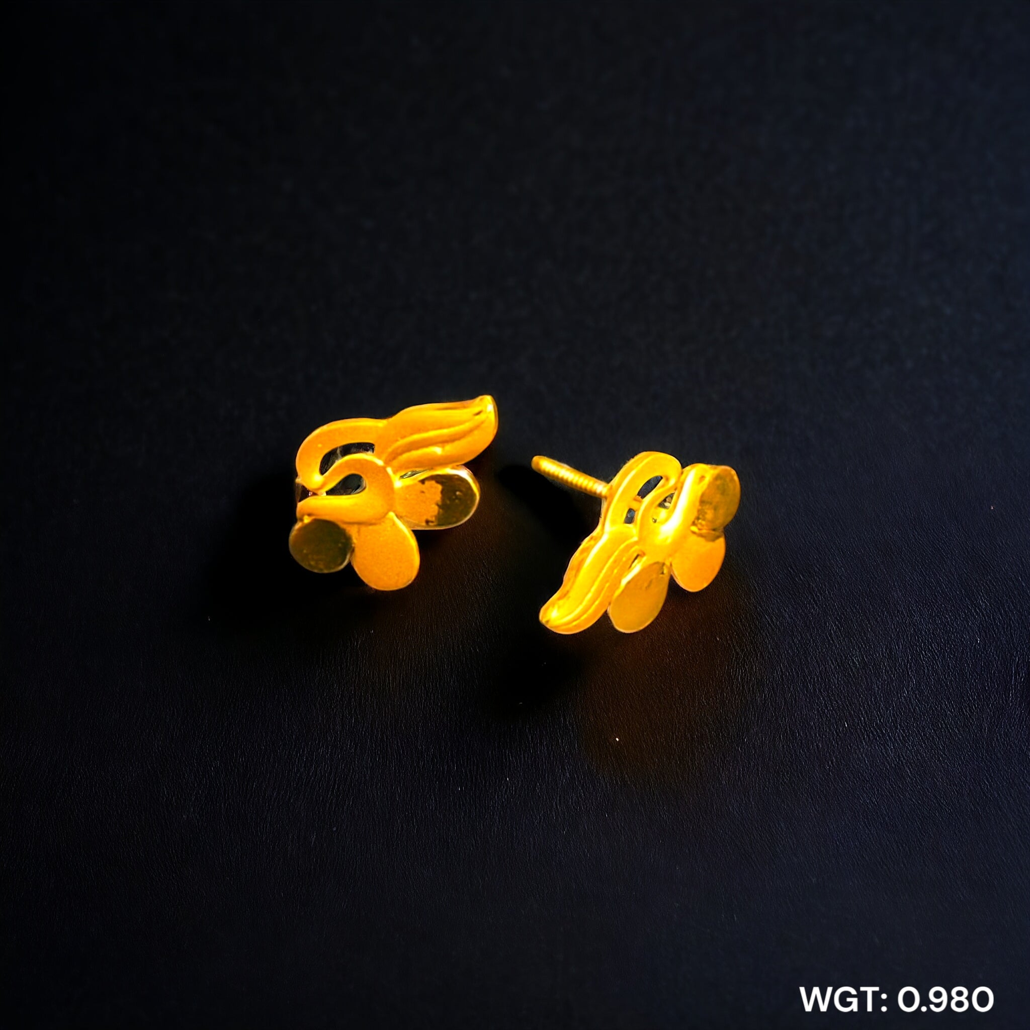 (GSE14) TRJ WGT: 0.980 GM APPROX 14KT HUID HALLMARK GOLD EAR STUD 1 PAIR FOR REGULAR USE.