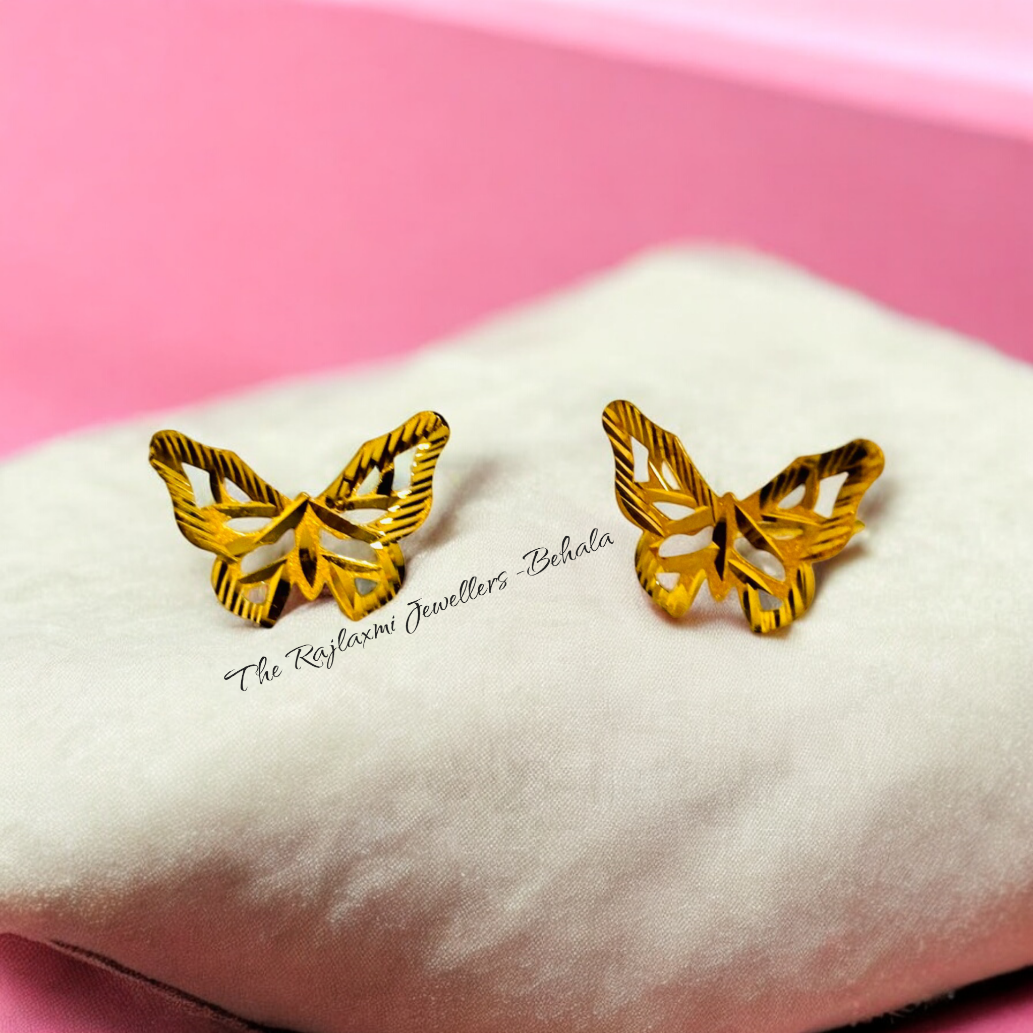 (GSE22) TRJ MINI BUTTERFLY DESIGN HUID HALLMARK 22KT GOLD EAR STUD 1 PAIR APPROX WGT 0.600 - 0.700 GM BY RAJLAXMI.
