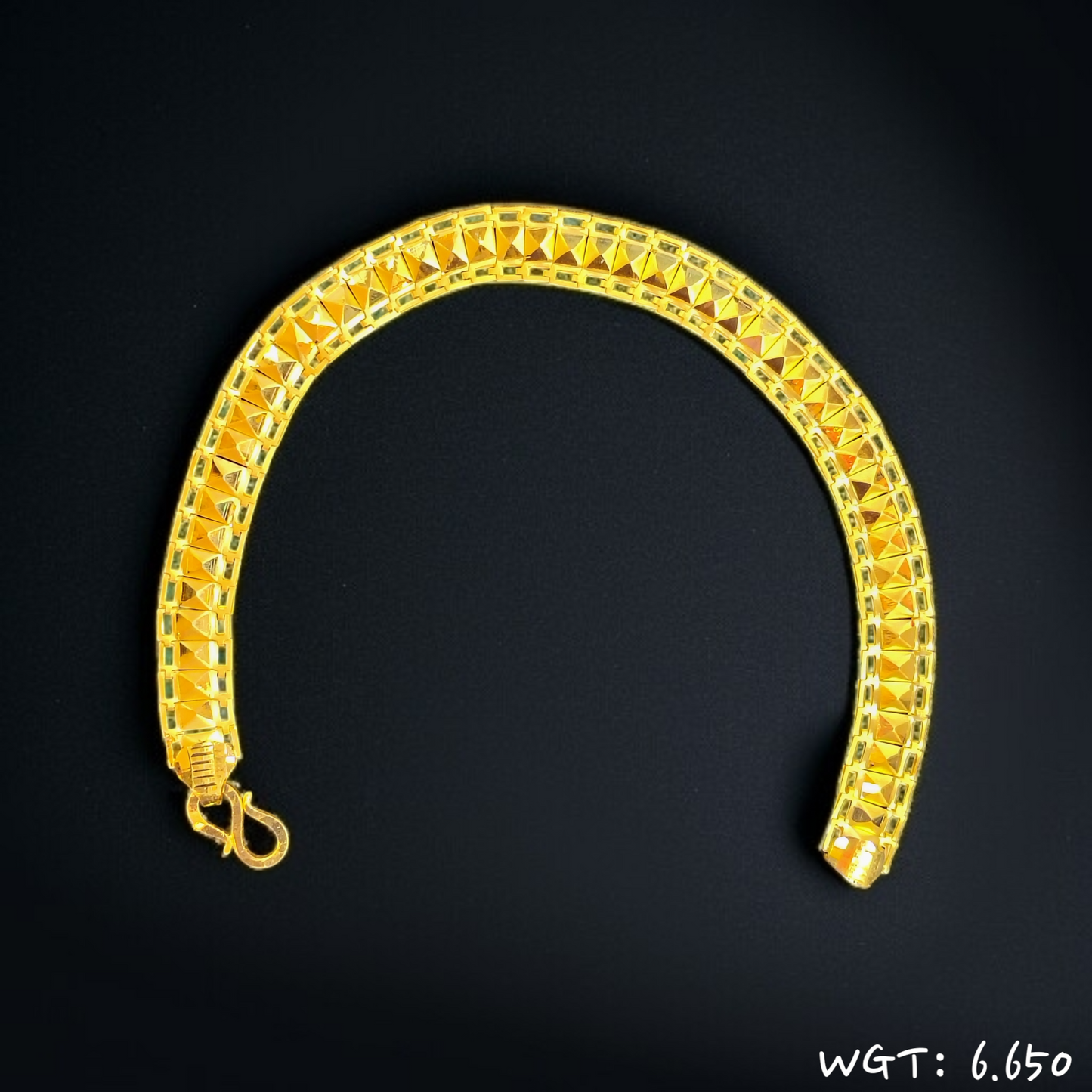 TRJ LWW3QQ 7.5" INCH WGT: 6.650 GM APPROX HUID HALLMARK 22KT GOLD WRISTLET 1 PIECE FOR UNISEX STYLE.