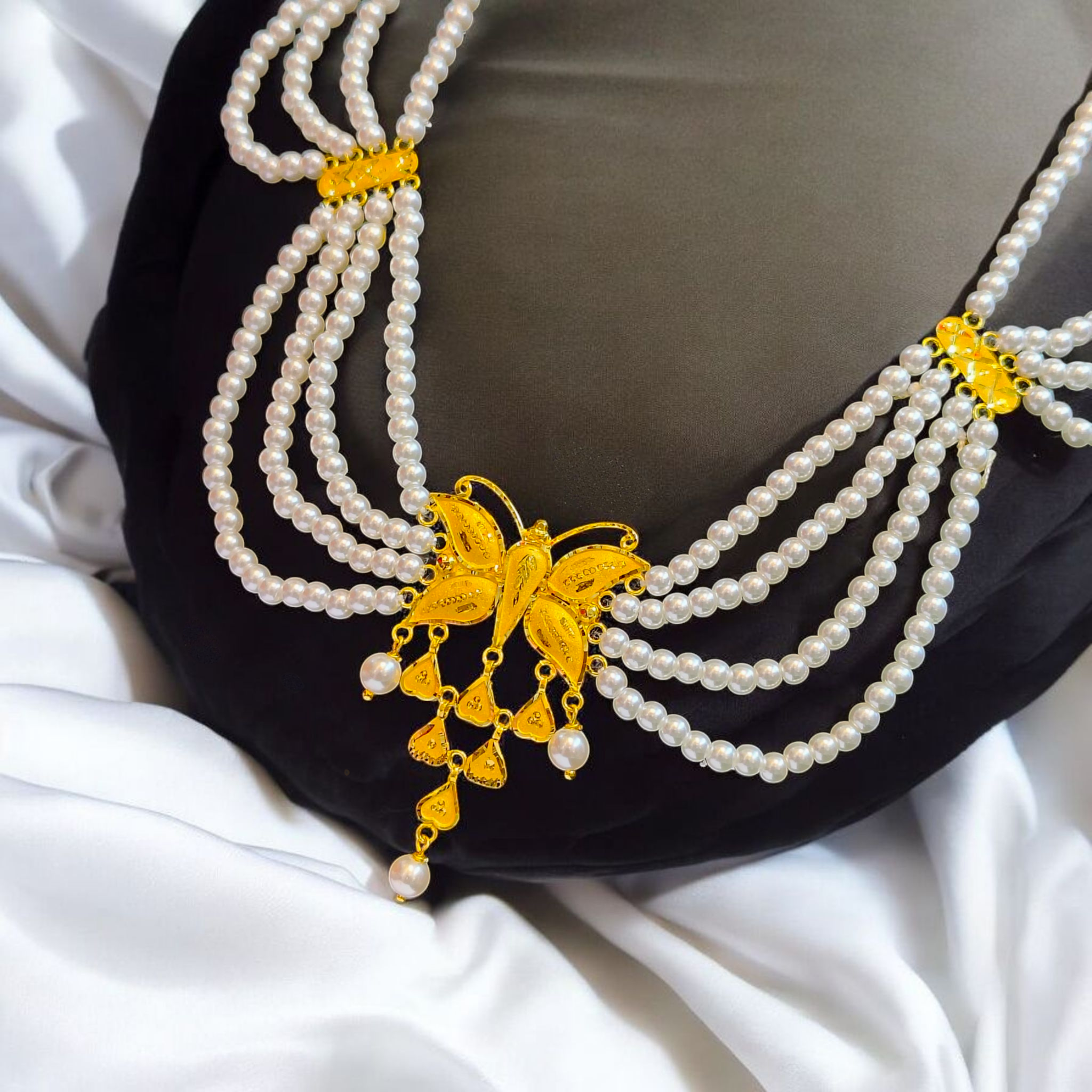 (GMH) RAJLAXMI WGT: 2.620 GM APPROX HUID HALLMARK 22KT GOLD MOTI NECKLACE 1 PIECE WITH ADJUSTABLE TASSEL.