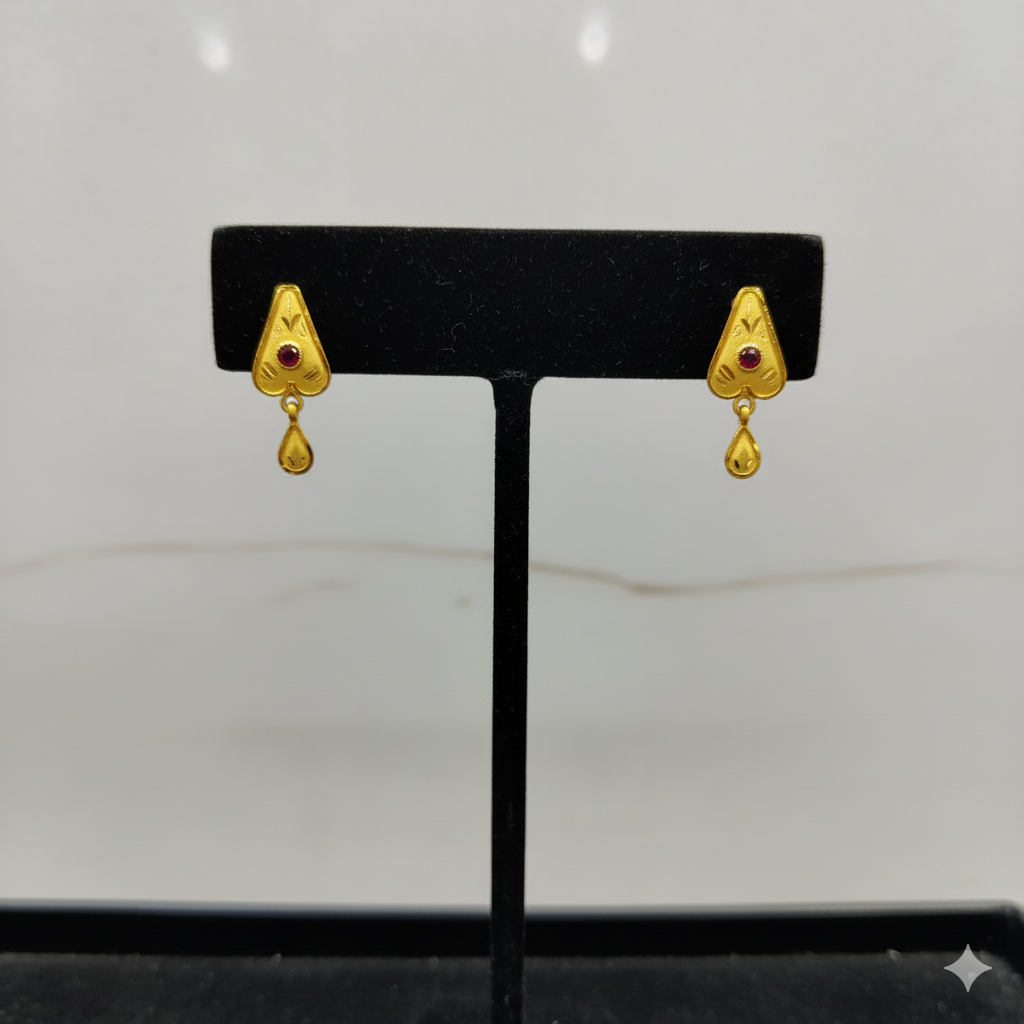 (GSE22) BIS CERTIFIED WGT: 0.640 GM APPROX HUID HALLMARK 916 22KT GOLD TOPS 1 PAIR FOR WOMEN.