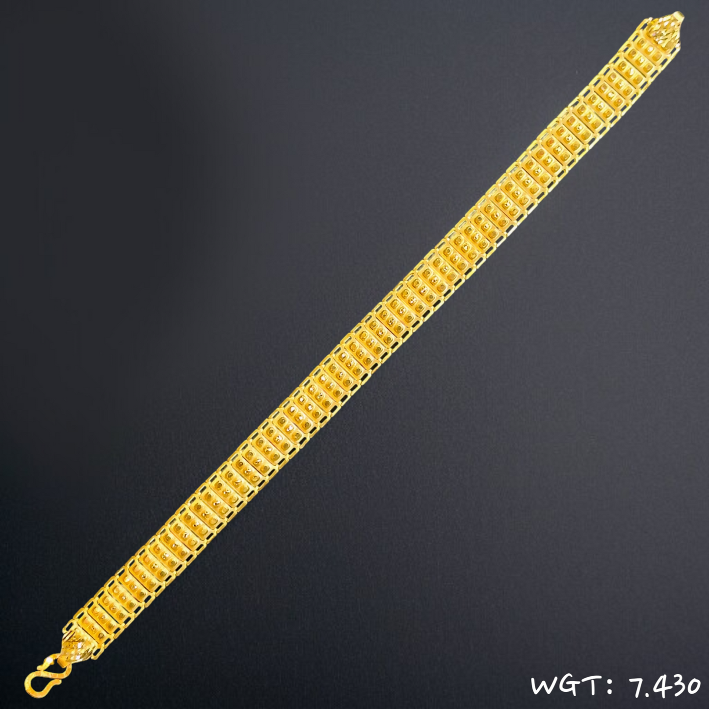 TRJ 3N79X1 8" INCH WGT: 7.430 GM APPROX HUID HALLMARK 22KT GOLD WRISTLET 1 PIECE FOR UNISEX STYLE.