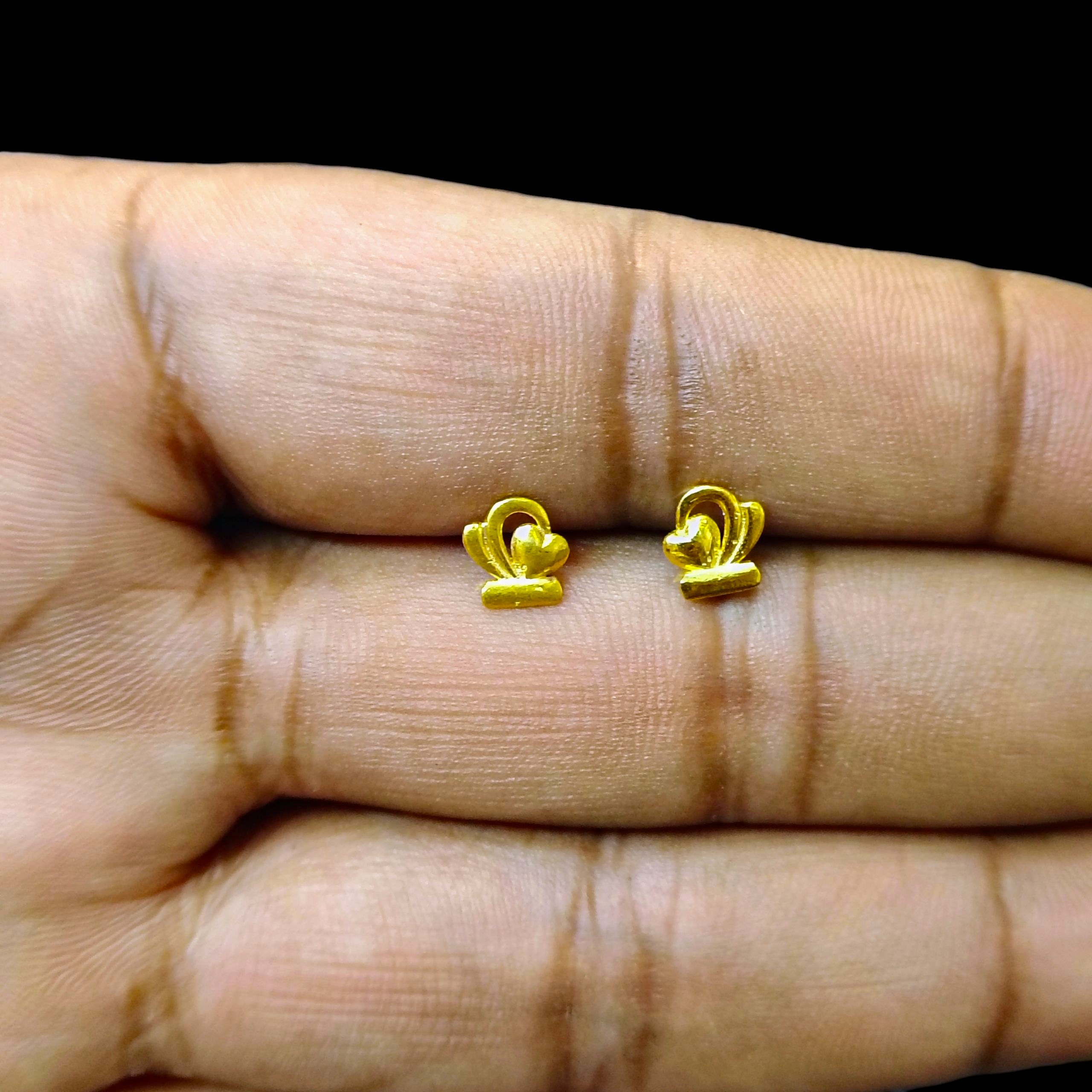 (GSE9) TRJ BABY TOPS WGT: 0.440 GM APPROX BIS CERTIFIED HUID HALLMARK 9KT GOLD STUD EARRINGS FOR WOMEN 1 PAIR FOR REGULAR USE.