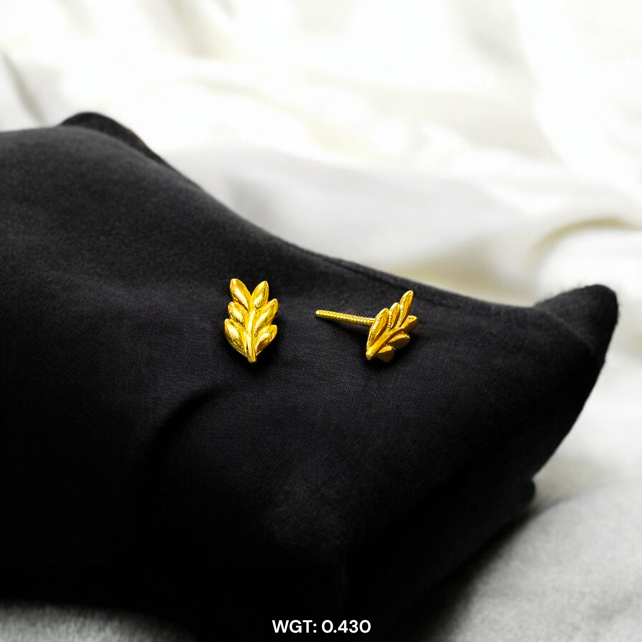 (GSE9) TRJ BABY TOPS WGT: 0.430 GM APPROX BIS CERTIFIED HUID HALLMARK 9KT GOLD STUD EARRINGS FOR WOMEN 1 PAIR FOR REGULAR USE.