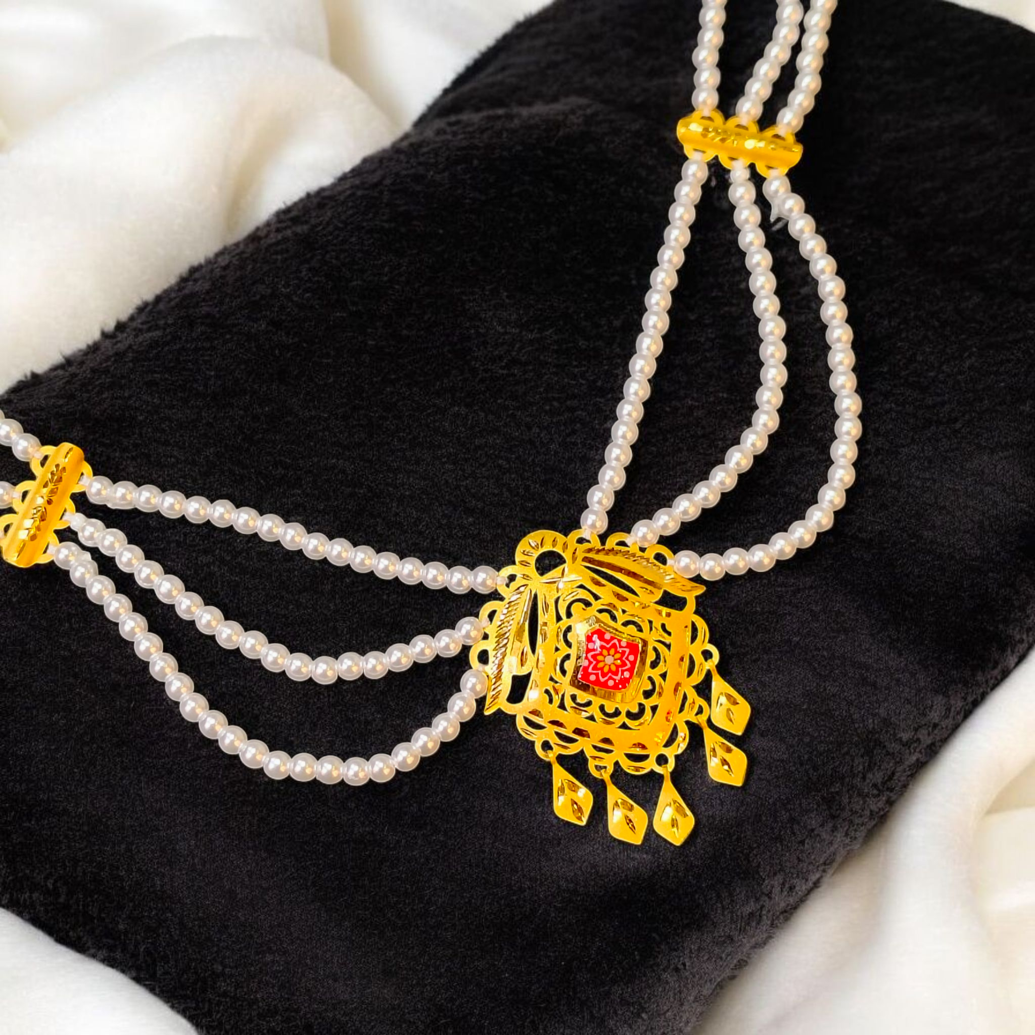 (GMH) RAJLAXMI WGT: 2.170 GM APPROX HUID HALLMARK 22KT GOLD MOTI NECKLACE 1 PIECE WITH ADJUSTABLE TASSEL.