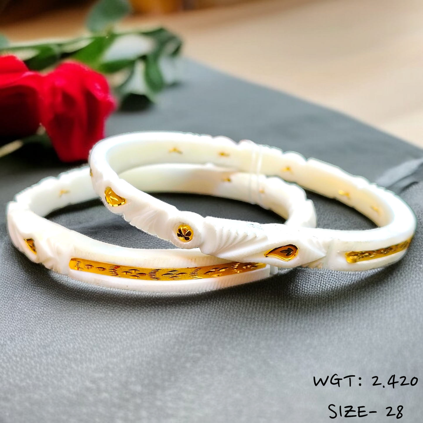 TRJ (SIZE: 28) WGT: 2.420 GM APPROX HUID HALLMARK 22KT GOLD SAKHA BANGLES 1 PAIR DESIGN FOR REGULAR USE.