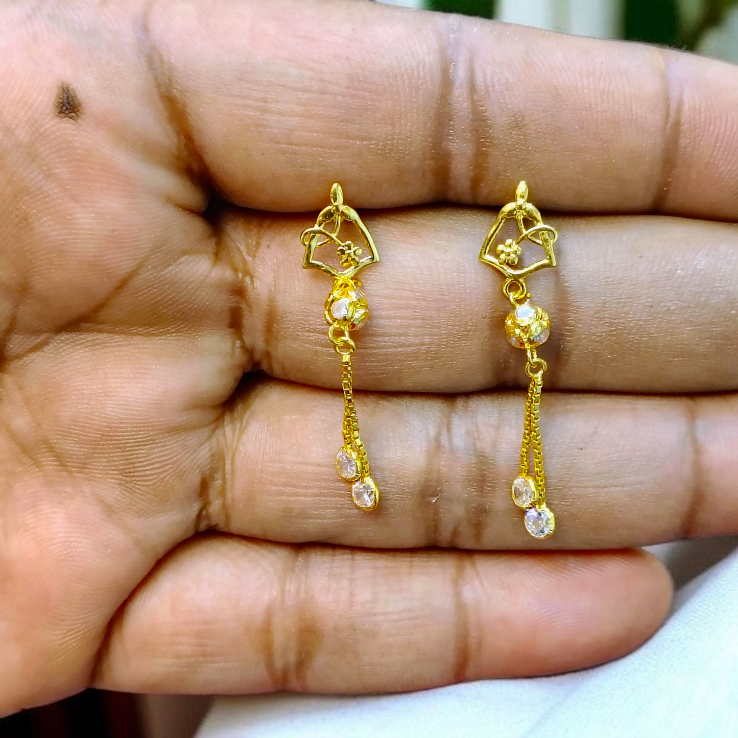 (GER22) BIS CERTIFIED WGT: 1.860 GM APPROX HUID HALLMARK 916 22KT GOLD EARRINGS KANBALA 1 PAIR FOR WOMEN.