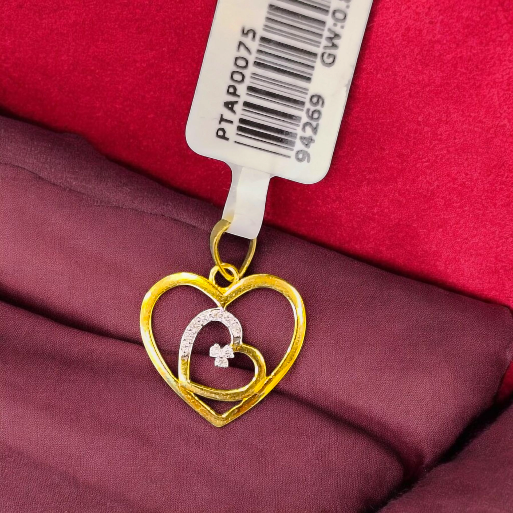 (GLC18) RAJLAXMI DIAMOND JEWELLERY - WGT: 0.830 GM - NATURAL DIAMOND (0.03 CENT) HUID HALLMARK 18KT DIAMOND PENDANT LOCKET FOR WOMEN WITH CERTIFICATE OF AUTHENTICITY BY ZORBA (DESIGN NO: PTAP0075) *CHAIN NOT INCLUDED.