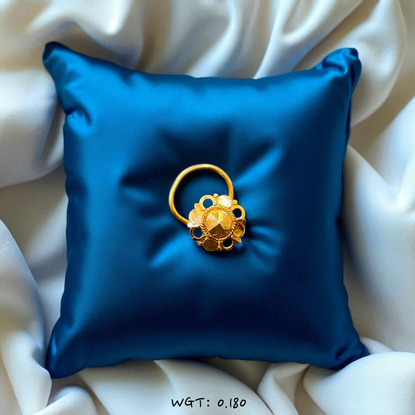 RAJLAXMI WGT: 0.180 GM APPROX HUID HALLMARK 22KT GOLD NOSEPIN 1 PIECE FOR WOMEN.
