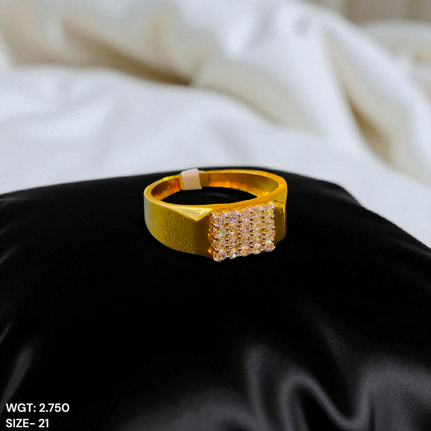 SIZE:21 (WGT: 2.750 GRAM APPROX) BIS CERTIFIED HUID HALLMARK 916 22KT GOLD GENTS FINGER RING FOR MENS 1 PIECE.