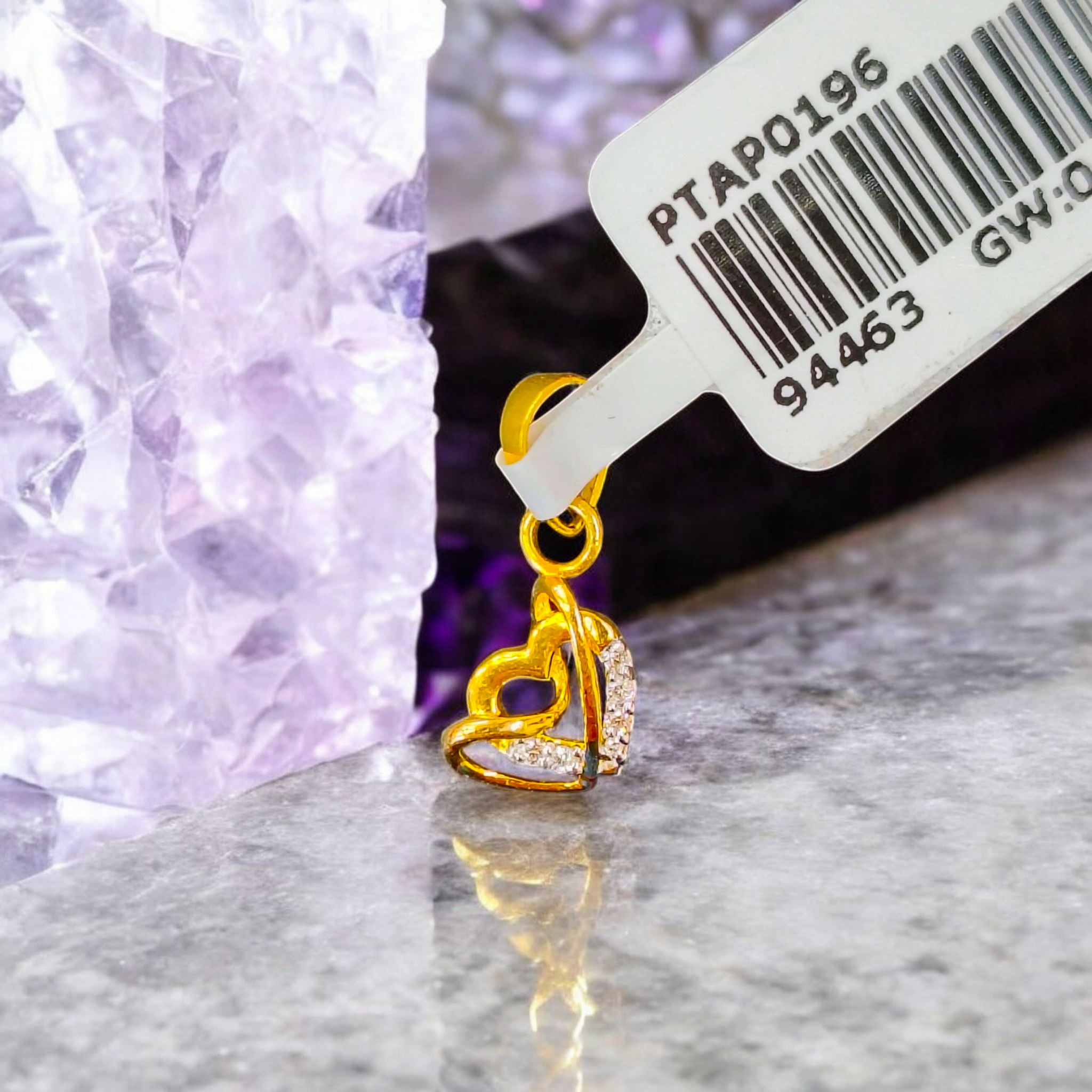 (GLC18) RAJLAXMI DIAMOND JEWELLERY - WGT: 0.590 GM - NATURAL DIAMOND (0.03 CENT) HUID HALLMARK 18KT DIAMOND PENDANT LOCKET FOR WOMEN WITH CERTIFICATE OF AUTHENTICITY BY ZORBA (DESIGN NO: PTAP0196) *CHAIN NOT INCLUDED.