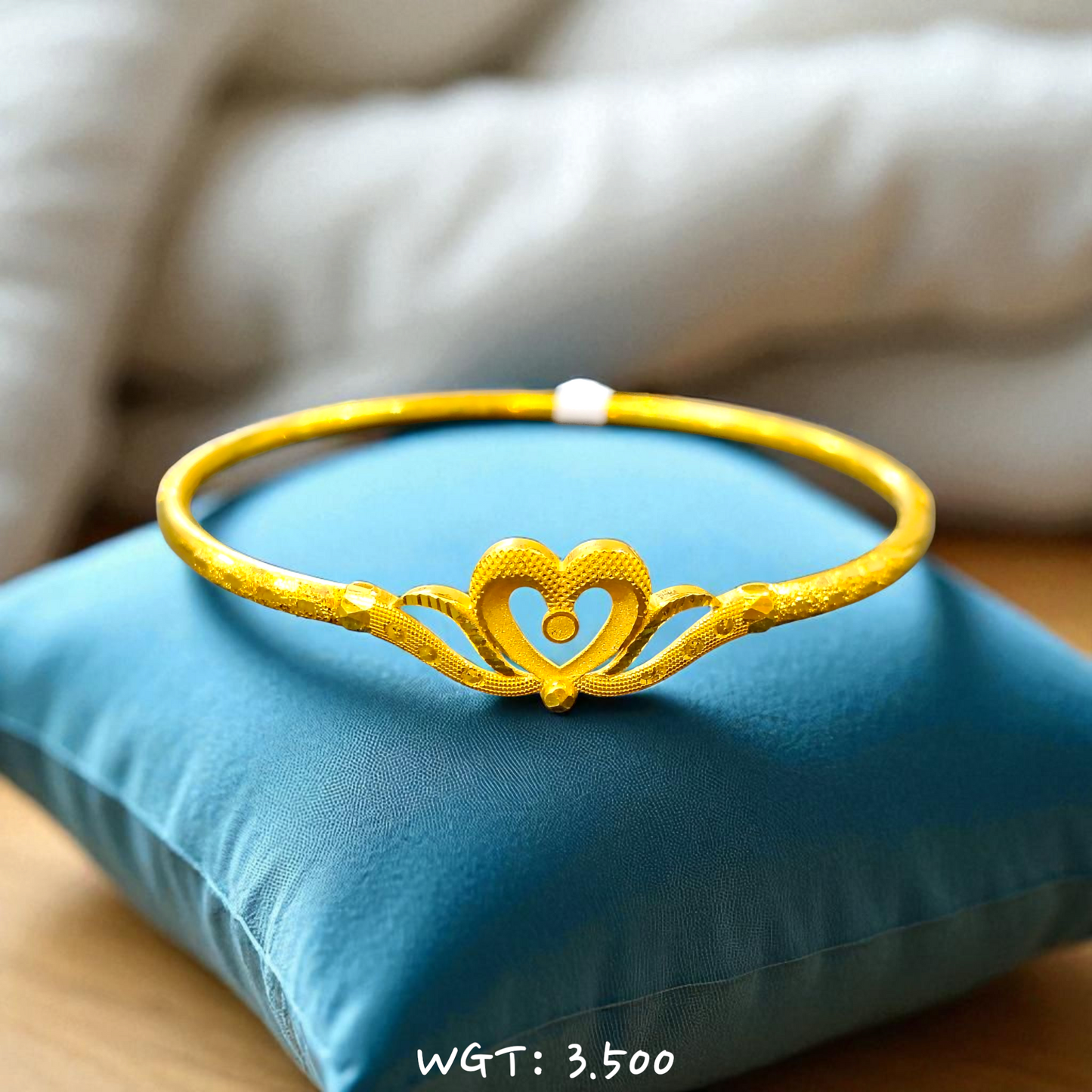 TRJ (SIZE:24) WGT: 3.500 APPROX DUPLEX LOVE DESIGN HALLMARK 916 22KT GOLD COVER BRACELET 1 PIECE FOR WOMEN - (BILL MANDATORY -EXCHANGE FOR LIFETIME IN STORE ONLY).