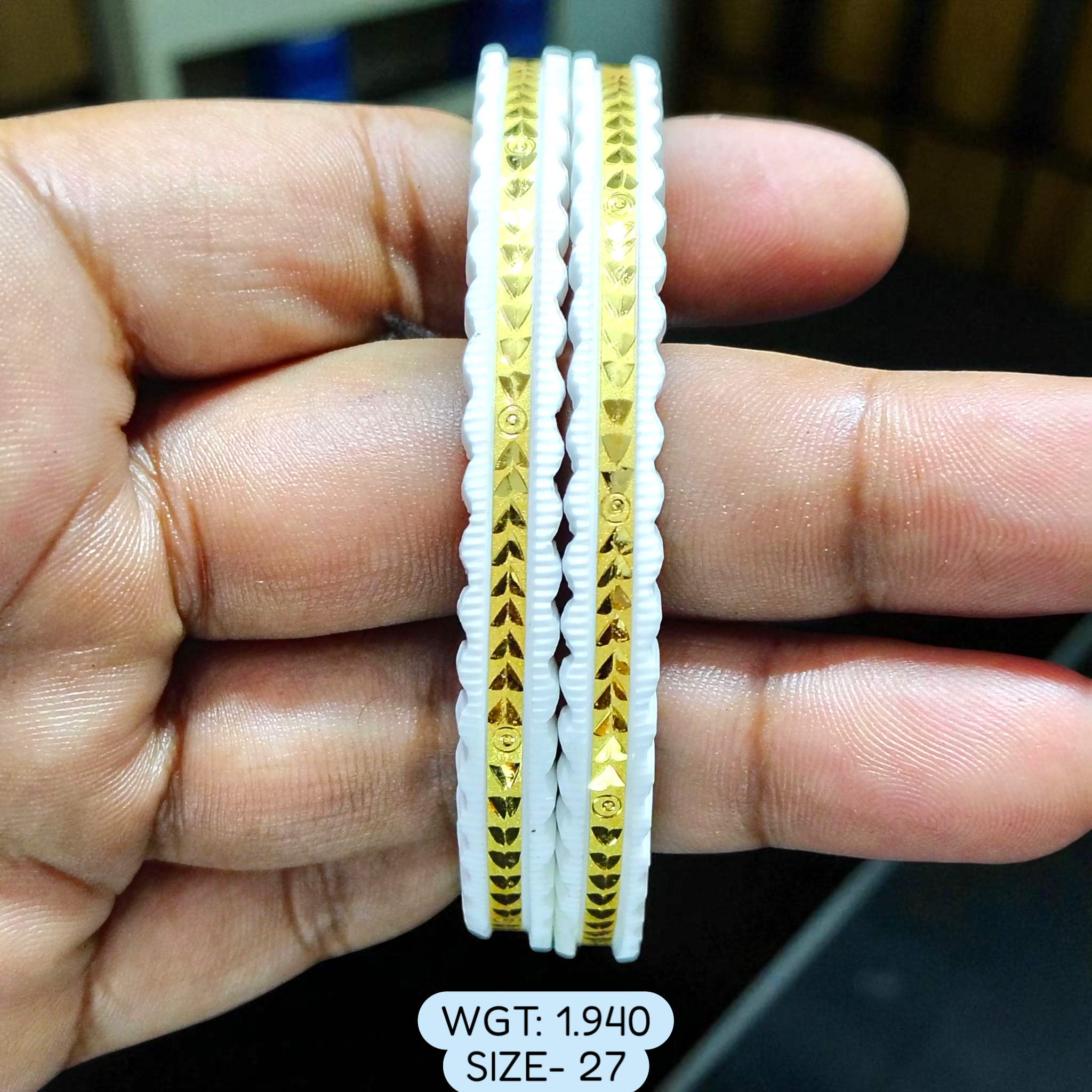 (GSB22) TRJ (SIZE: 27) WGT: 1.940 GM APPROX HUID HALLMARK 22KT GOLD SAKHA BADHANO BANGLES 1 PAIR DESIGN FOR REGULAR USE.