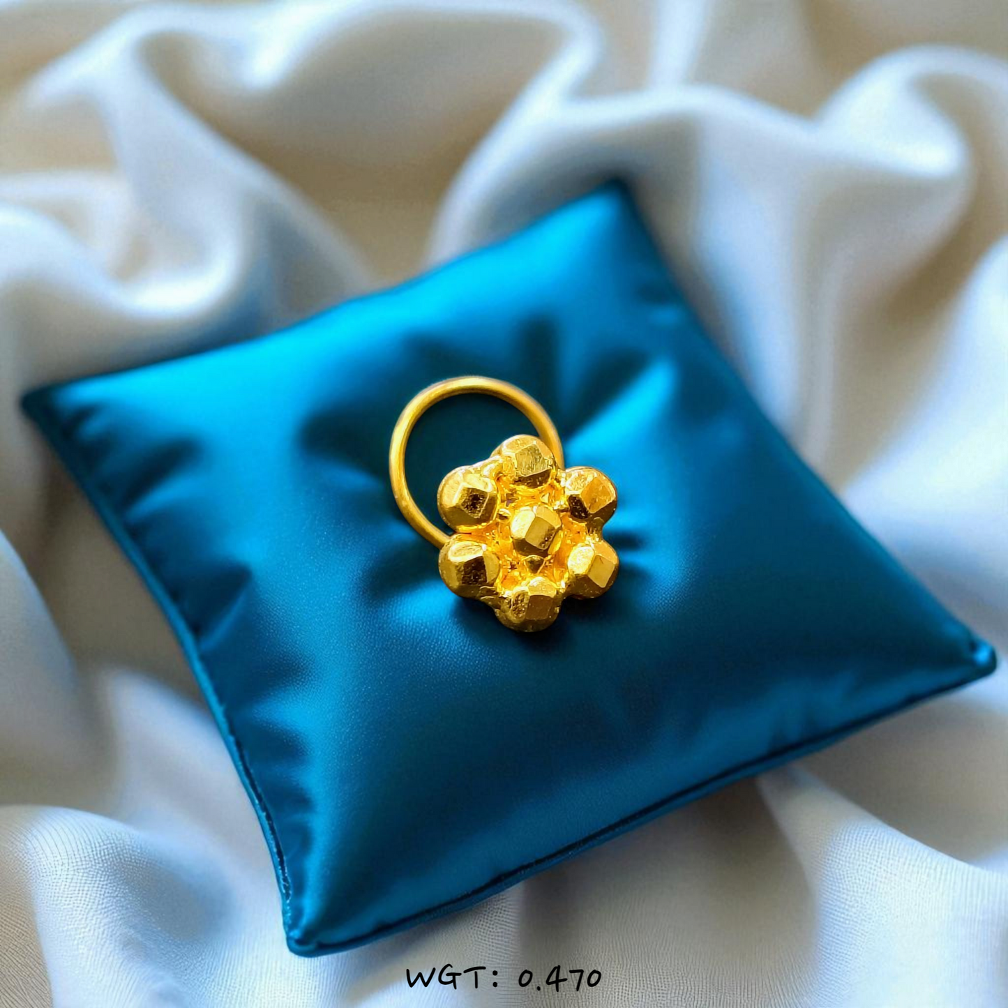 RAJLAXMI WGT: 0.470 GM APPROX HUID HALLMARK 22KT GOLD NOSEPIN 1 PIECE FOR WOMEN.