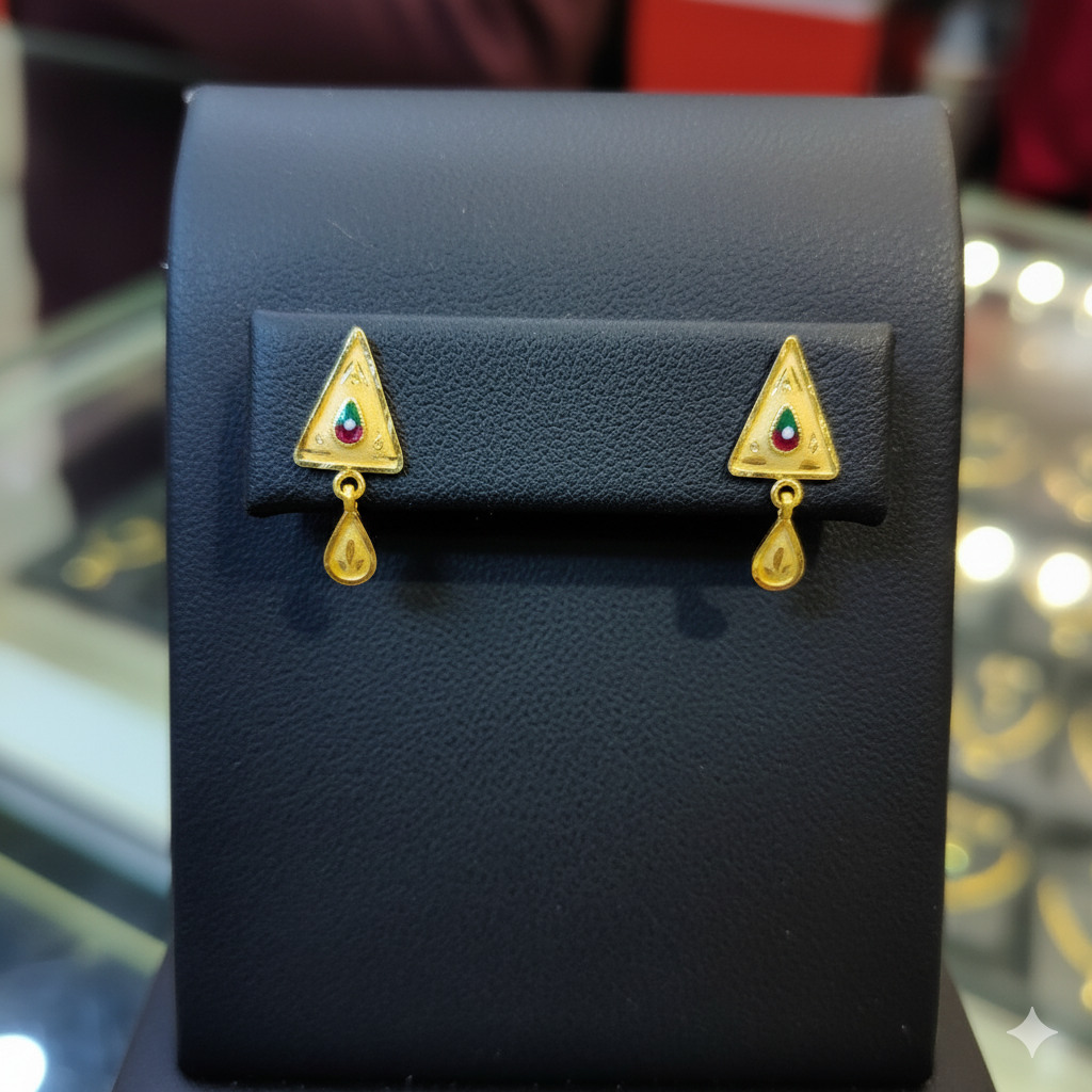 (GSE22) BIS CERTIFIED WGT: 0.650 GM APPROX HUID HALLMARK 916 22KT GOLD TOPS 1 PAIR FOR WOMEN.