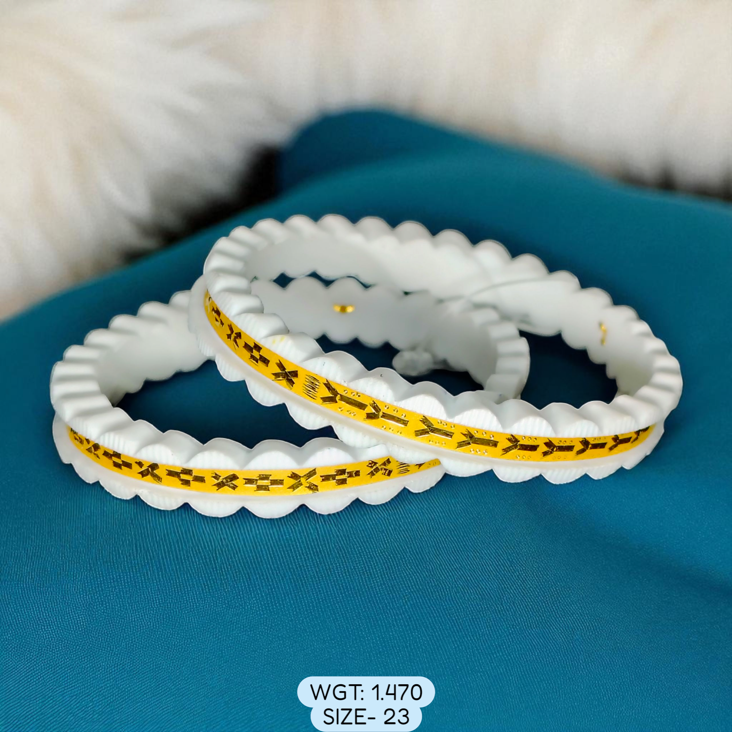 (GSB22) TRJ (SIZE: 23) WGT: 1.470 GM APPROX HUID HALLMARK 22KT GOLD SAKHA BADHANO BANGLES 1 PAIR DESIGN FOR REGULAR USE.