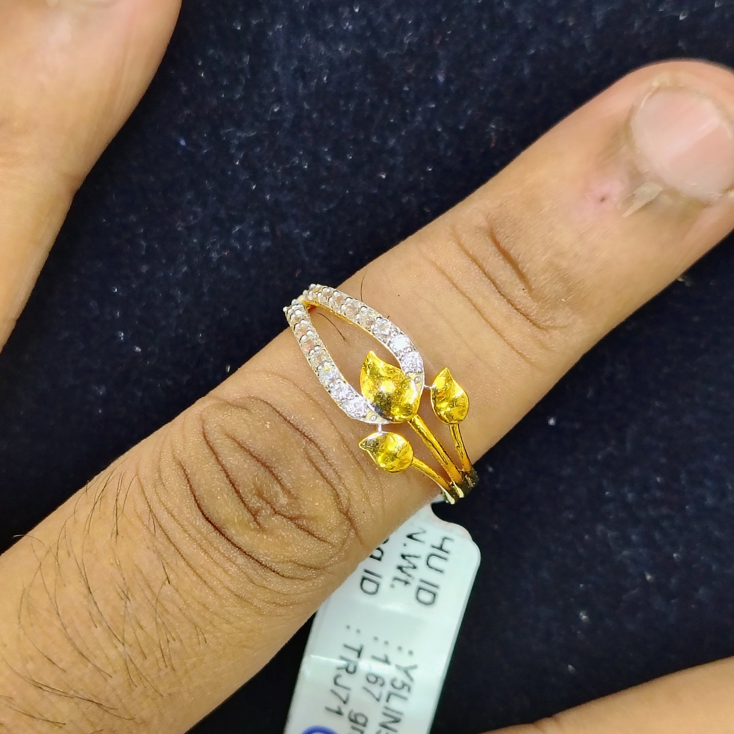 TRJ (SIZE: 16) CERTIFIED BIS HUID HALLMARK 750 18KT GOLD LADIES FINGER RING FOR WOMEN 1 PIECE (WGT: 1.670 GRAM APPROX) STUDDED WITH ITALIAN VVS QUALITY CZ STONE.