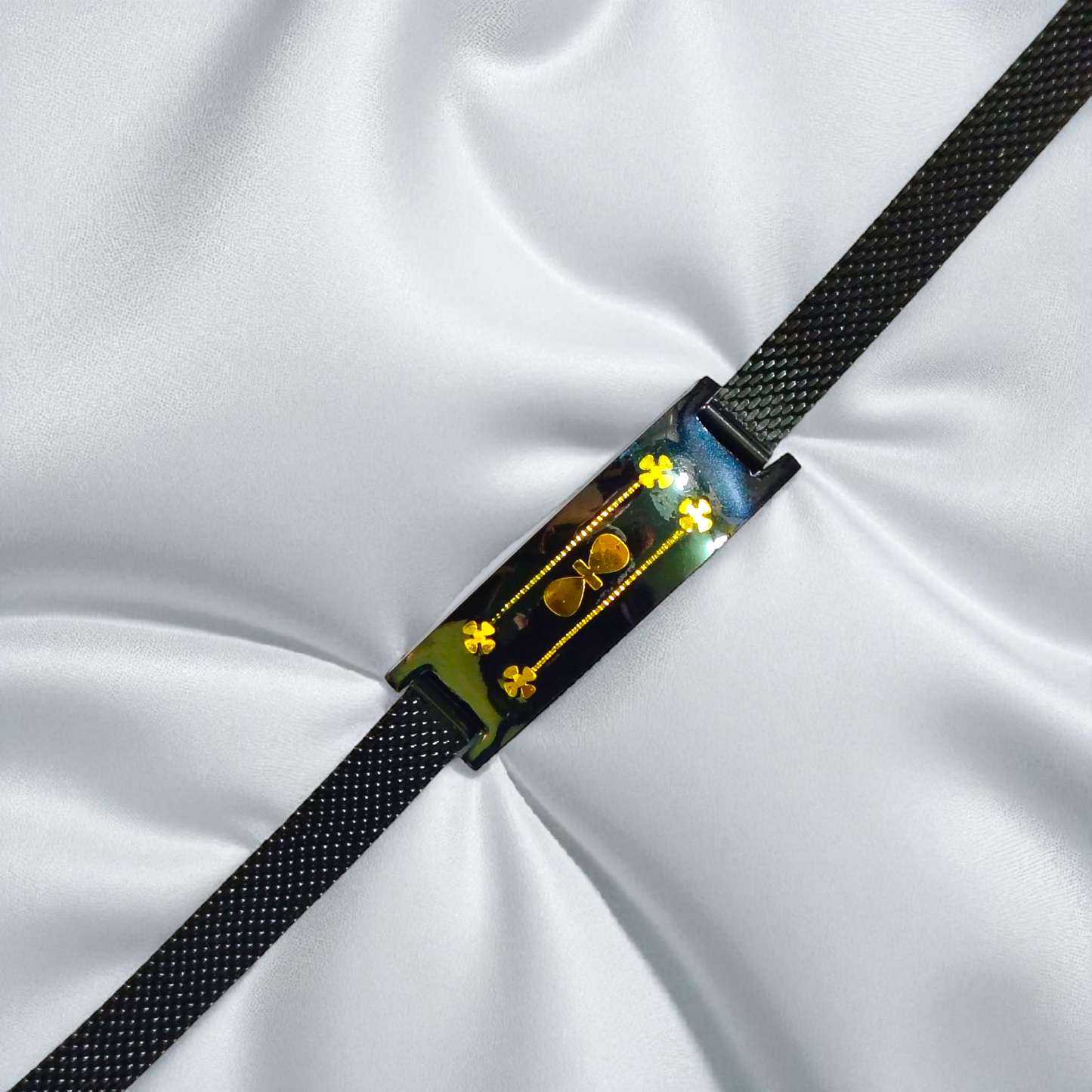 (OMJ) BLACK GLASS LAMINATED HALLMARK GOLD GENZY BRACELET 1 PIECE WGT: 0.050 MG FOR GENTS AND TEENS (FUTURE EXCHANGE VALUE RS 400) WITH ANY JEWELLERY FOR LIFETIME (GET ANY DESIGN AS PER AVAILABILITY)