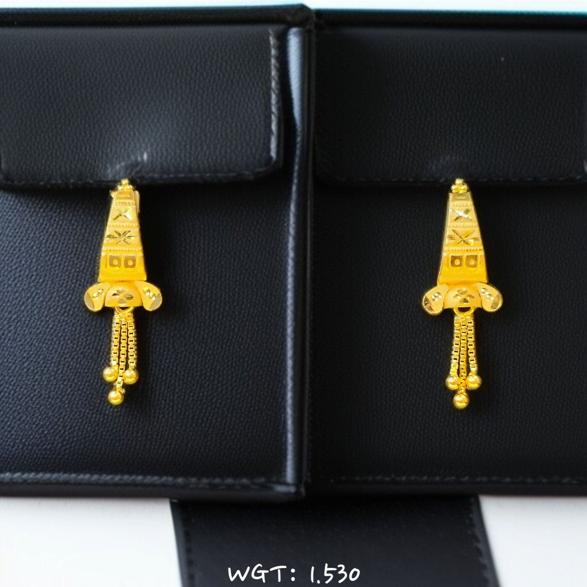 (GSE22) RAJLAXMI WGT: 1.530 GM APPROX HUID HALLMARK 916 22KT GOLD EAR TOPS STUD 1 PAIR FOR REGULAR USE.