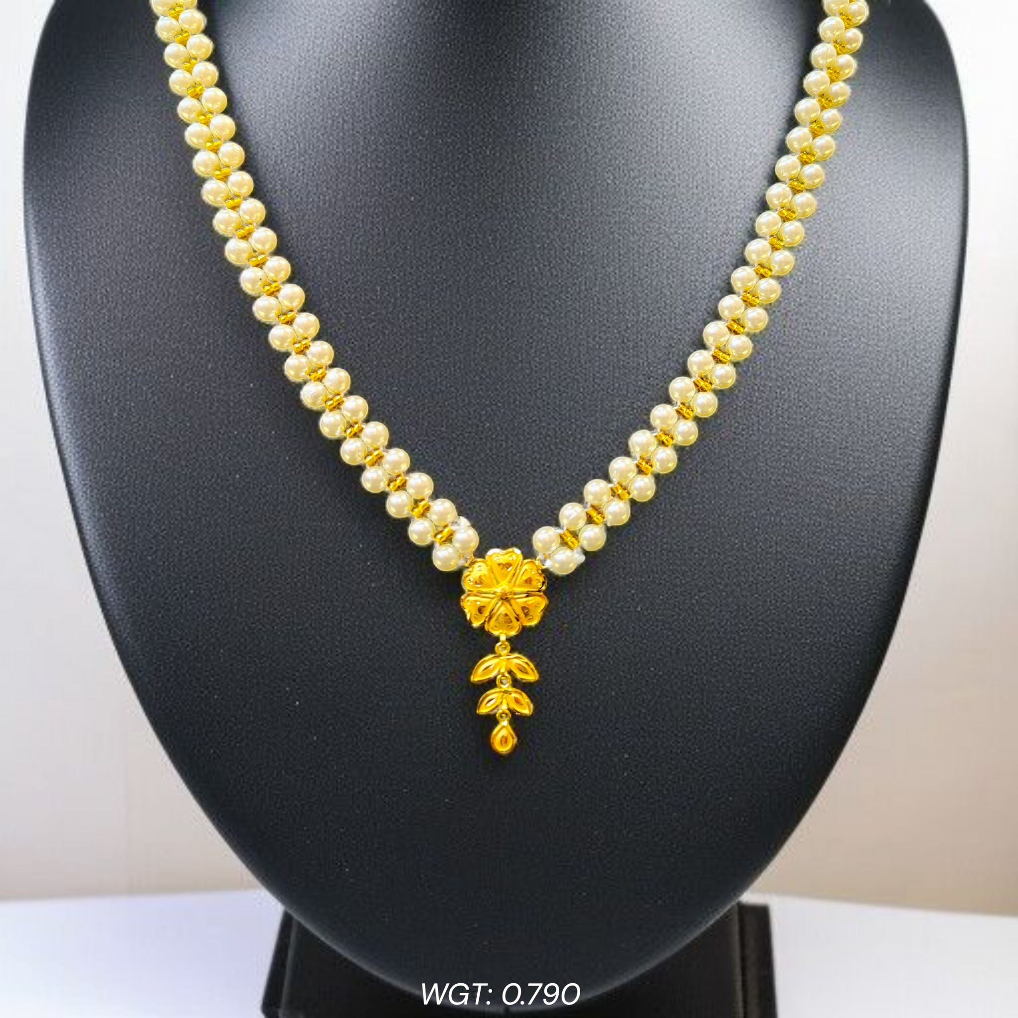 (GMP22) BIS CERTIFIED WGT: 0.790 GM APPROX HUID HALLMARK 916 22KT GOLD MOTI PENDANT 1 PIECE FOR YOUR BEAUTIFUL WIFE.