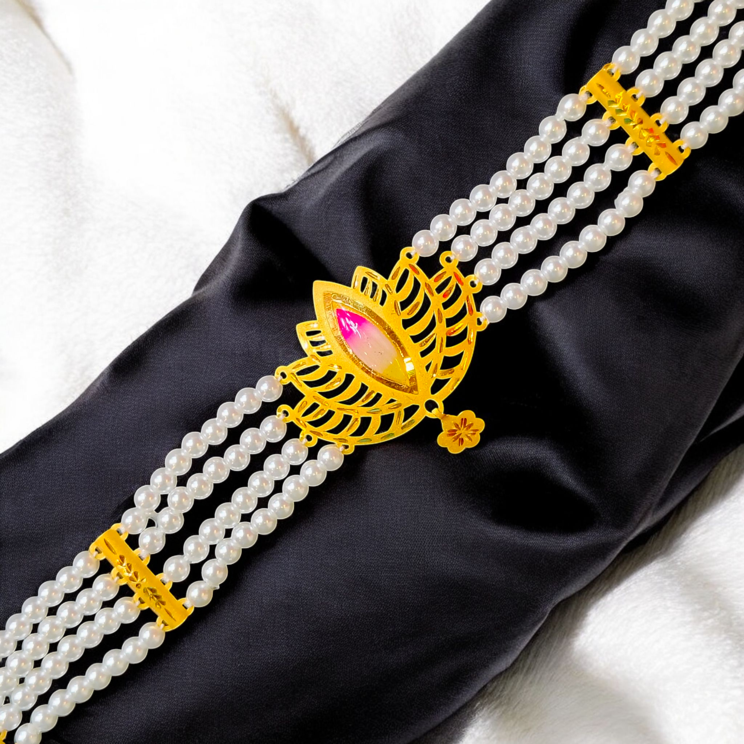 (GMC) CERTIFIED BIS HUID HALLMARK 916 22KT GOLD MOTI CHOKER 1 PIECE (WGT:1.850 GM) WITH ADJUSTABLE TASSEL FOR GIFT IN MARRIAGE.