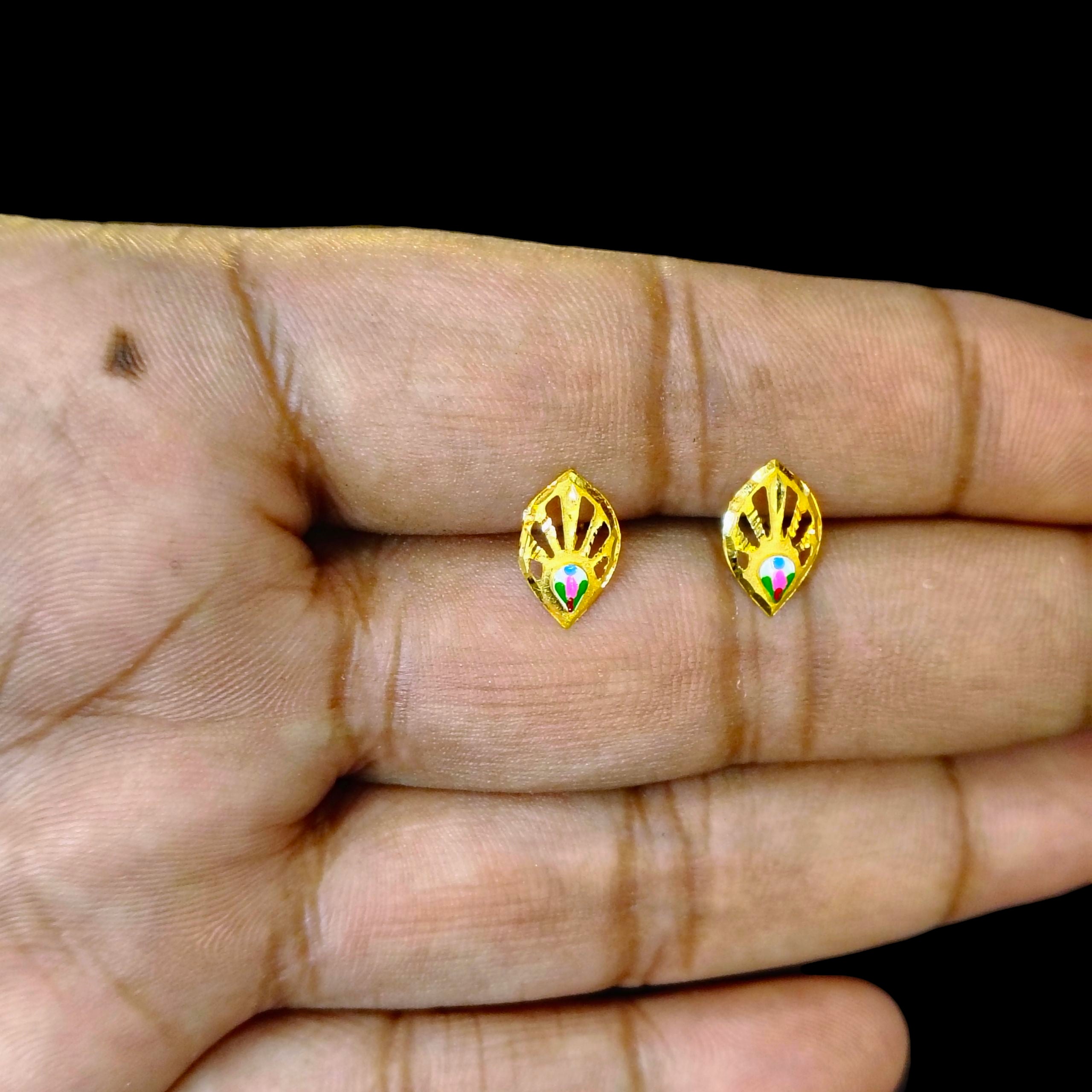 (GSE22) BIS CERTIFIED WGT: 0.530 GM APPROX HUID HALLMARK 916 22KT GOLD STUD EARRINGS 1 PAIR FOR WOMEN.