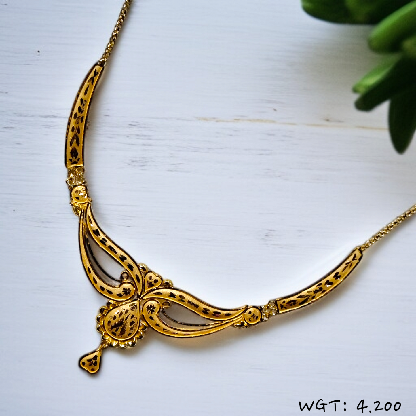 RAJLAXMI WGT: 4.200 GM APPROX HUID HALLMARK 22KT GOLD NECKLACE 1 PIECE WITH ADJUSTABLE TASSEL.