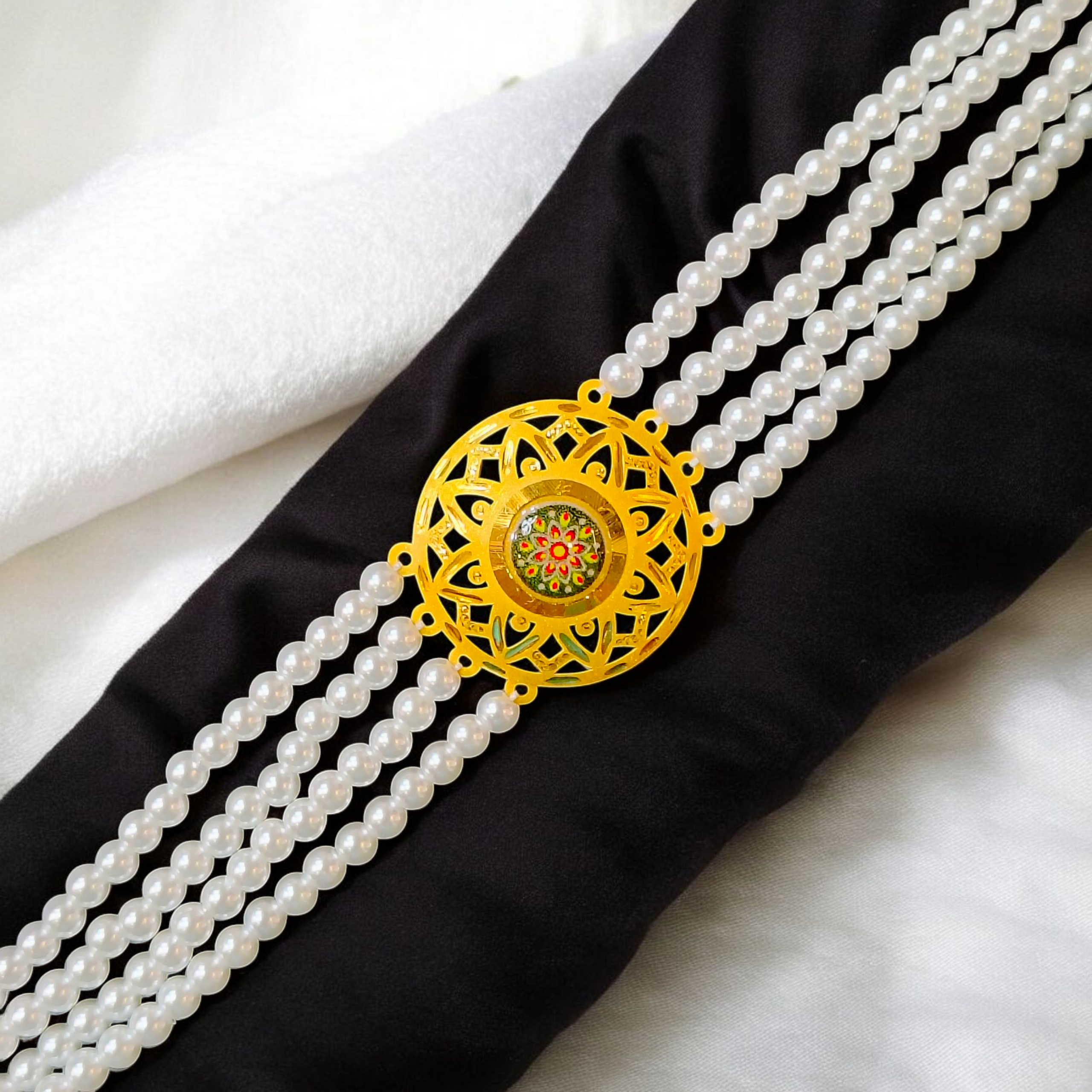 (GMC) CERTIFIED BIS HUID HALLMARK 916 22KT GOLD MOTI CHOKER 1 PIECE (WGT:1.010 GM) WITH ADJUSTABLE TASSEL FOR GIFT IN MARRIAGE.