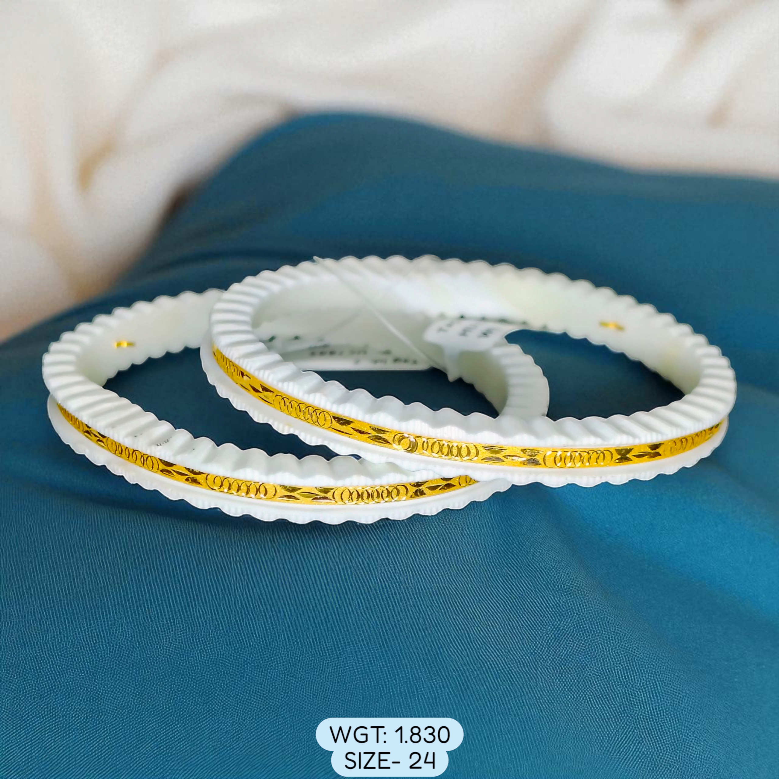 (GSB22) TRJ (SIZE: 24) WGT: 1.830 GM APPROX HUID HALLMARK 22KT GOLD SAKHA BADHANO BANGLES 1 PAIR DESIGN FOR REGULAR USE.