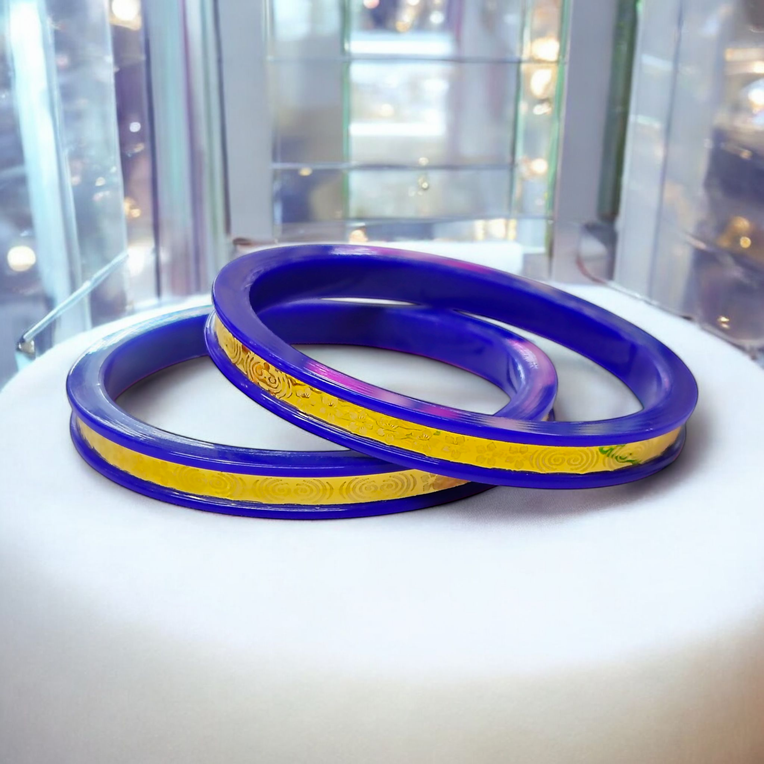 (GPB22) RAJLAXMI BLUE DISCO POLA HALLMARK 916 22KT GOLD POLA BADHANO APPROX. WGT: 0.350 GM (NOT FOR REGULAR USE - ONLY OCASSION PURPOSE)