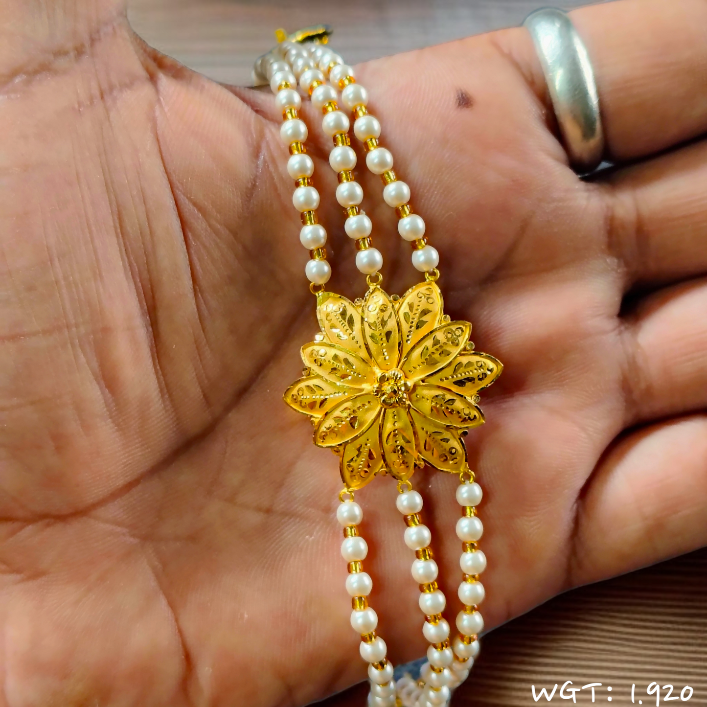 (GMW) RAJLAXMI WGT: 1.920 GM APPROX HUID HALLMARK 916 22KT GOLD MANTASHA WITH PEARL CHAIN FOR WOMEN.