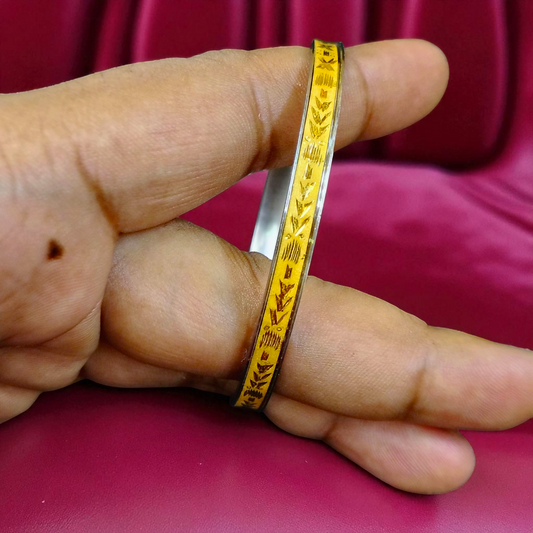 TRJ (SIZE: 24) WGT: 0.700 GM APPROX 22KT HUID HALLMARK GOLD NOA BANGLES (LAZER CHILA) 1 PIECE.