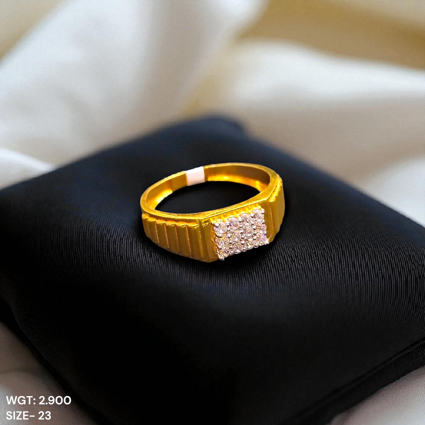 SIZE:23 (WGT: 2.900 GRAM APPROX) BIS CERTIFIED HUID HALLMARK 916 22KT GOLD GENTS FINGER RING FOR MENS 1 PIECE.