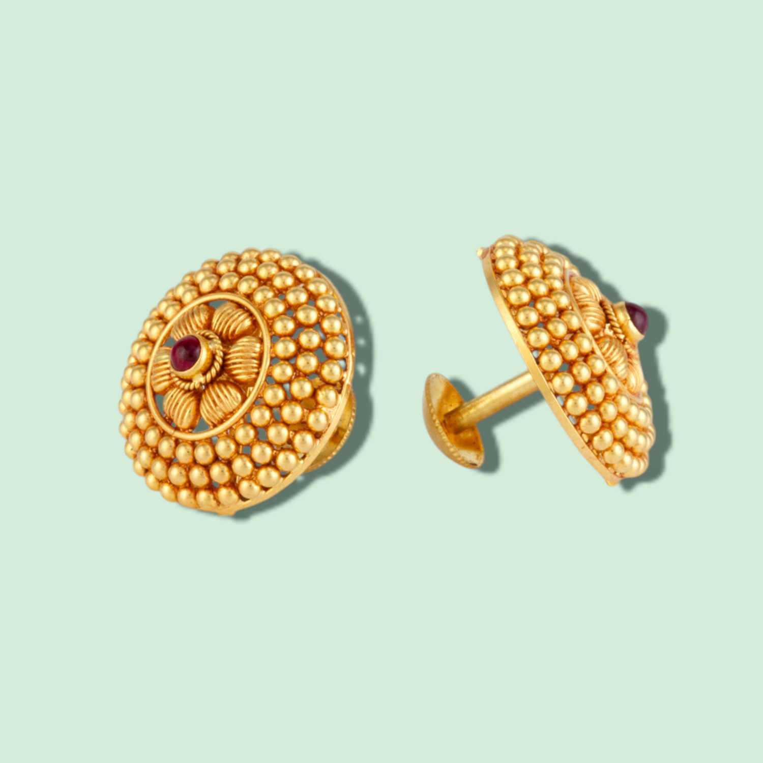 GOLD EAR STUD