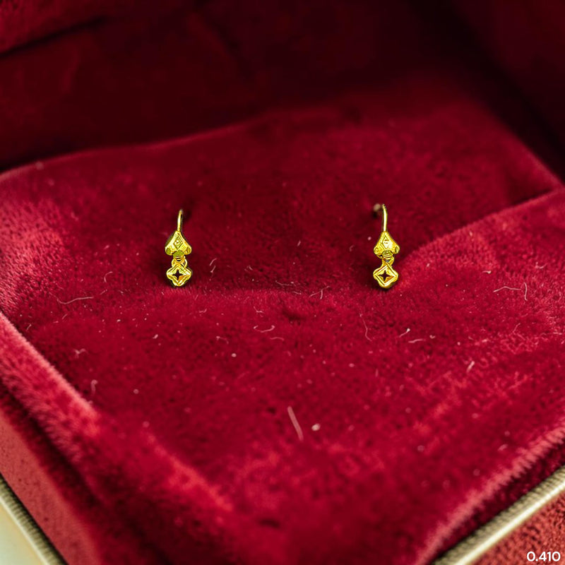 GOLD TOPS- (1KCJU6)-(7M7AYJ) (WGT: 0.410 GM APPROX) BIS CERTIFIED HUID HALLMARK 375 9KT GOLD TOPS 1 PAIR BEST FOR MARRIAGE GIFT.