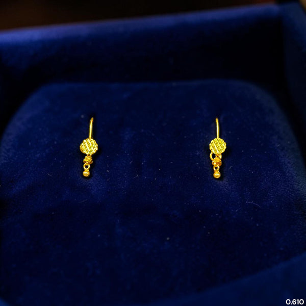GOLD TOPS- (KLNQ3W)-(EL8D8E) (WGT: 0.610 GM APPROX) BIS CERTIFIED HUID HALLMARK 375 9KT GOLD TOPS 1 PAIR BEST FOR MARRIAGE GIFT.