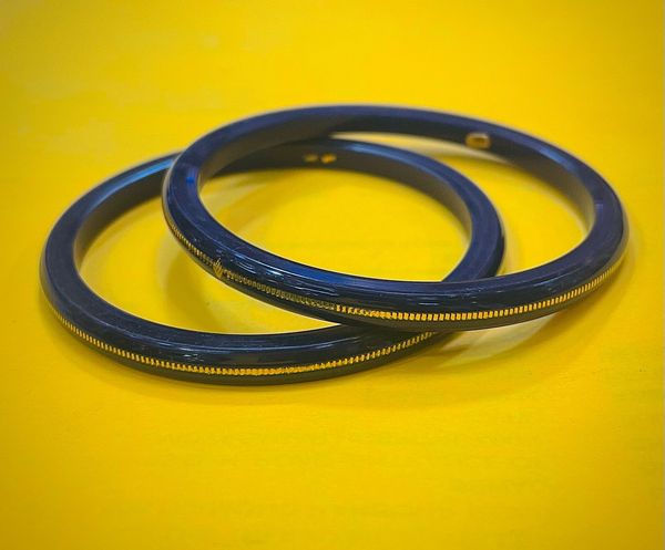 TRJ BLUE HUID HALLMARK 22KT GOLD LAMINATION POLA BADHANO BANGLES FACEBOOK VIRAL POLA 1 PAIR APPROX. WGT: 0.150 GM (FUTURE EXCHANGE VALUE 40% OF PRODUCT PRICE IN BILL WITH ANY JEWELLERY).
