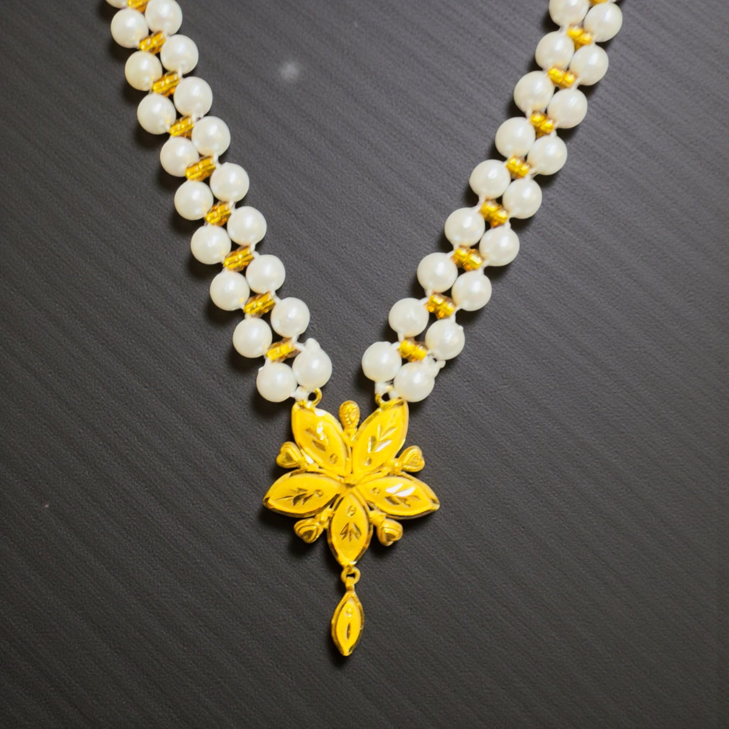 GOLD PENDANT (GMP22) WGT: 0.800 GM APPROX CERTIFIED BIS HUID HALLMARK 916 22KT GOLD MOTI PENDANT 1 PIECE FOR WOMEN.