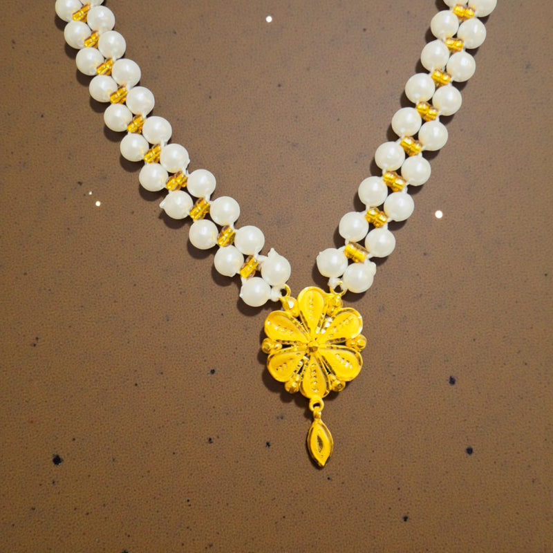 GMP22K- WGT: 0.800 GM APPROX CERTIFIED BIS HUID HALLMARK 916 22KT GOLD MOTI PENDANT 1 PIECE FOR WOMEN.