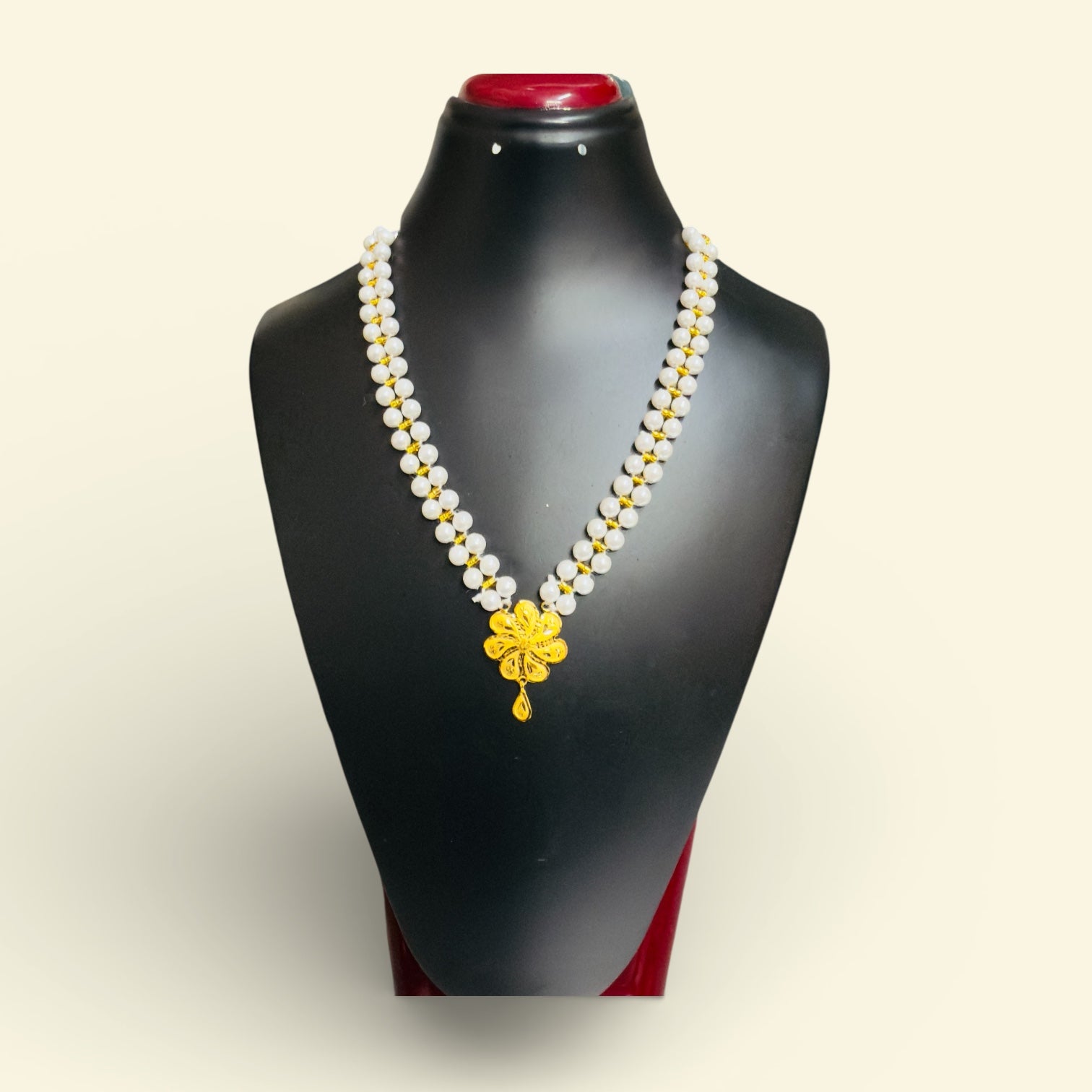 GOLD PENDANT (GMP22) WGT: 0.710 GM APPROX CERTIFIED BIS HUID HALLMARK 916 22KT GOLD MOTI PENDANT 1 PIECE FOR WOMEN.