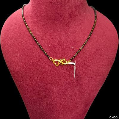 GPM9K- (32K1RV) (WGT: 0.450 GM APPROX) BIS CERTIFIED HUID HALLMARK 375 9KT GOLD PENDANT FOR WOMEN 1 PIECE WITH FREE MANGALSUTRA & TASSEL.