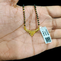 GPM9K- (6LA5BZ) (WGT: 0.650 GM APPROX) BIS CERTIFIED HUID HALLMARK 375 9KT GOLD PENDANT FOR WOMEN 1 PIECE WITH FREE MANGALSUTRA & TASSEL.