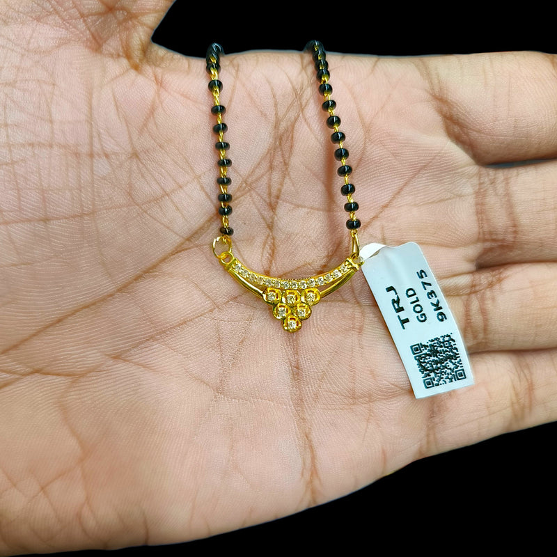 GPM9K- (6LA5BZ) (WGT: 0.650 GM APPROX) BIS CERTIFIED HUID HALLMARK 375 9KT GOLD PENDANT FOR WOMEN 1 PIECE WITH FREE MANGALSUTRA & TASSEL.