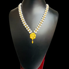 GMP22K- WGT: 0.800 GM APPROX CERTIFIED BIS HUID HALLMARK 916 22KT GOLD MOTI PENDANT 1 PIECE FOR WOMEN.