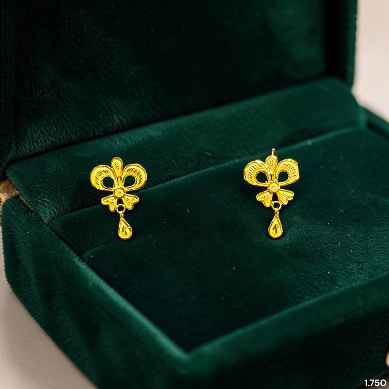 GOLD TOPS- (IC1I8P)-(LD8L8Q) (WGT: 1.750 GM APPROX) BIS CERTIFIED HUID HALLMARK 916 22KT GOLD SAFETIPIN EARRINGS 1 PAIR FOR WOMEN.