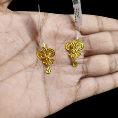 GOLD TOPS- (IC1I8P)-(LD8L8Q) (WGT: 1.750 GM APPROX) BIS CERTIFIED HUID HALLMARK 916 22KT GOLD SAFETIPIN EARRINGS 1 PAIR FOR WOMEN.
