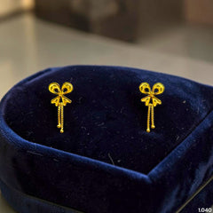 GOLD TOPS- (MX537F)-(AQ3NSJ) (WGT: 1.040 GM APPROX) BIS CERTIFIED HUID HALLMARK 916 22KT GOLD TOPS 1 PAIR FOR WOMEN.