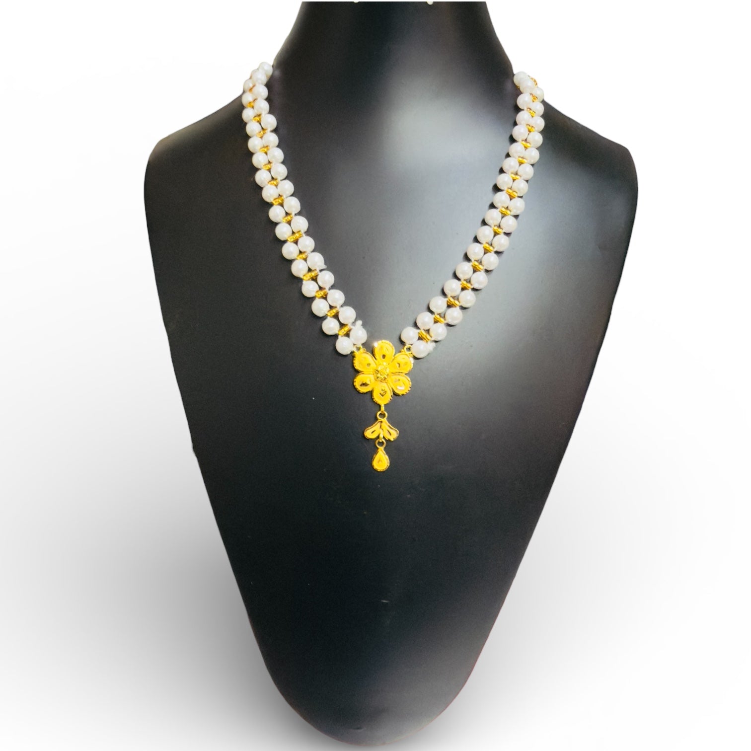 GOLD PENDANT (GMP22) WGT: 0.810 GM APPROX CERTIFIED BIS HUID HALLMARK 916 22KT GOLD MOTI PENDANT 1 PIECE FOR WOMEN.