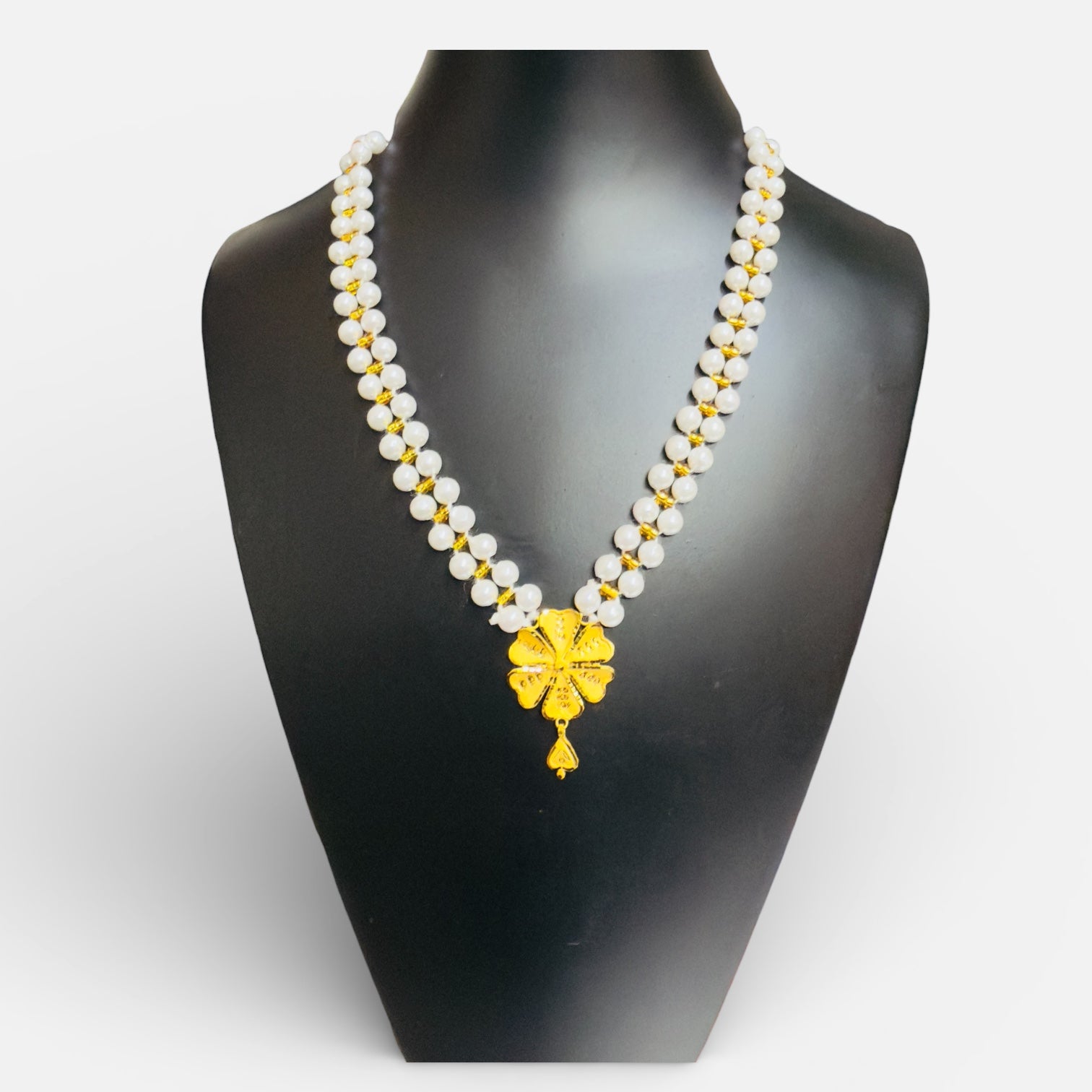 GOLD PENDANT (GMP22) WGT: 0.790 GM APPROX CERTIFIED BIS HUID HALLMARK 916 22KT GOLD MOTI PENDANT 1 PIECE FOR WOMEN.